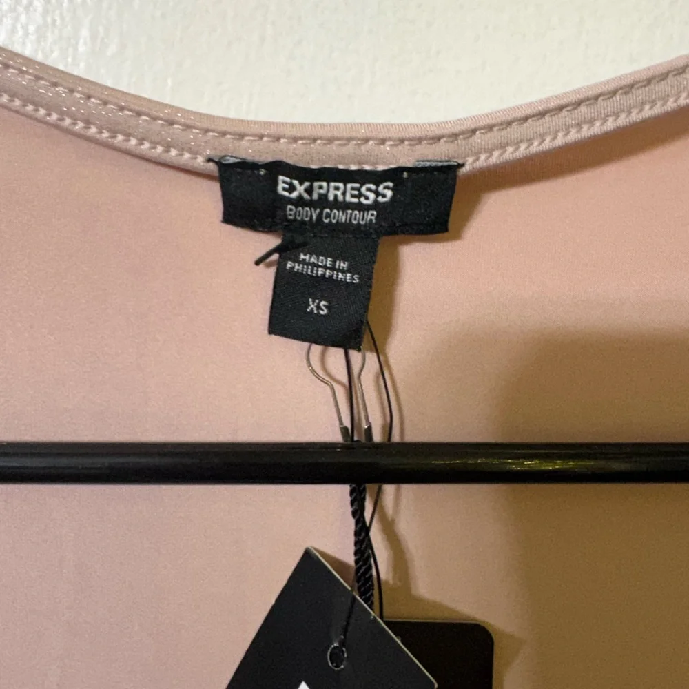 Express - Picture 3 of 3